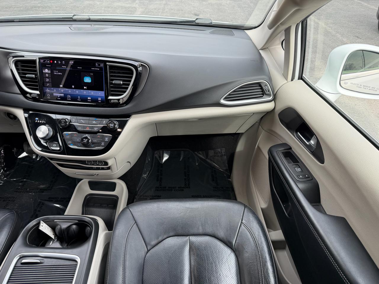 Chrysler Pacifica Touring L FWD 2022