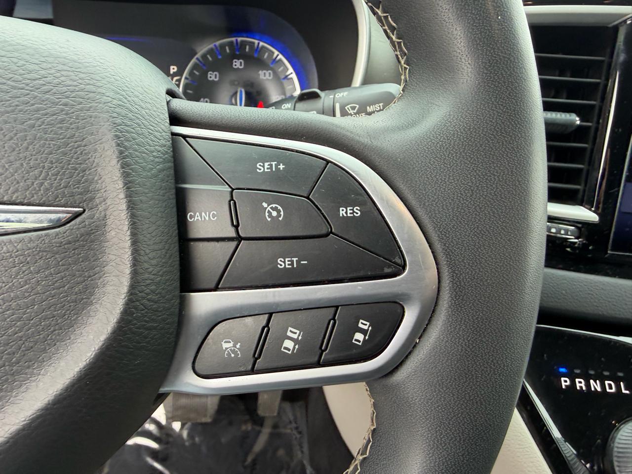 Chrysler Pacifica Touring L FWD 2022