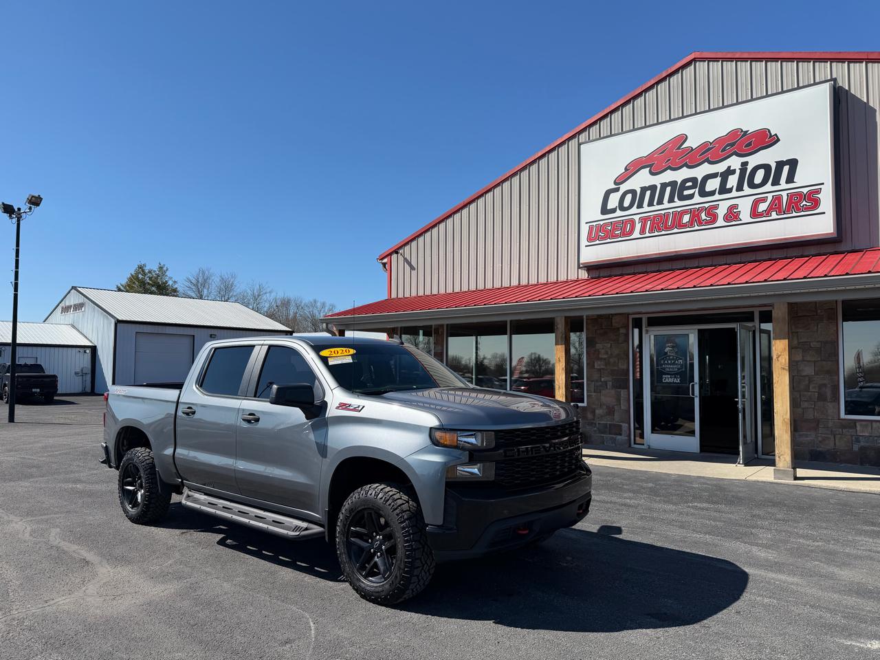 Chevrolet Silverado 1500 4WD Crew Cab 147" Custom Trail Boss 2020