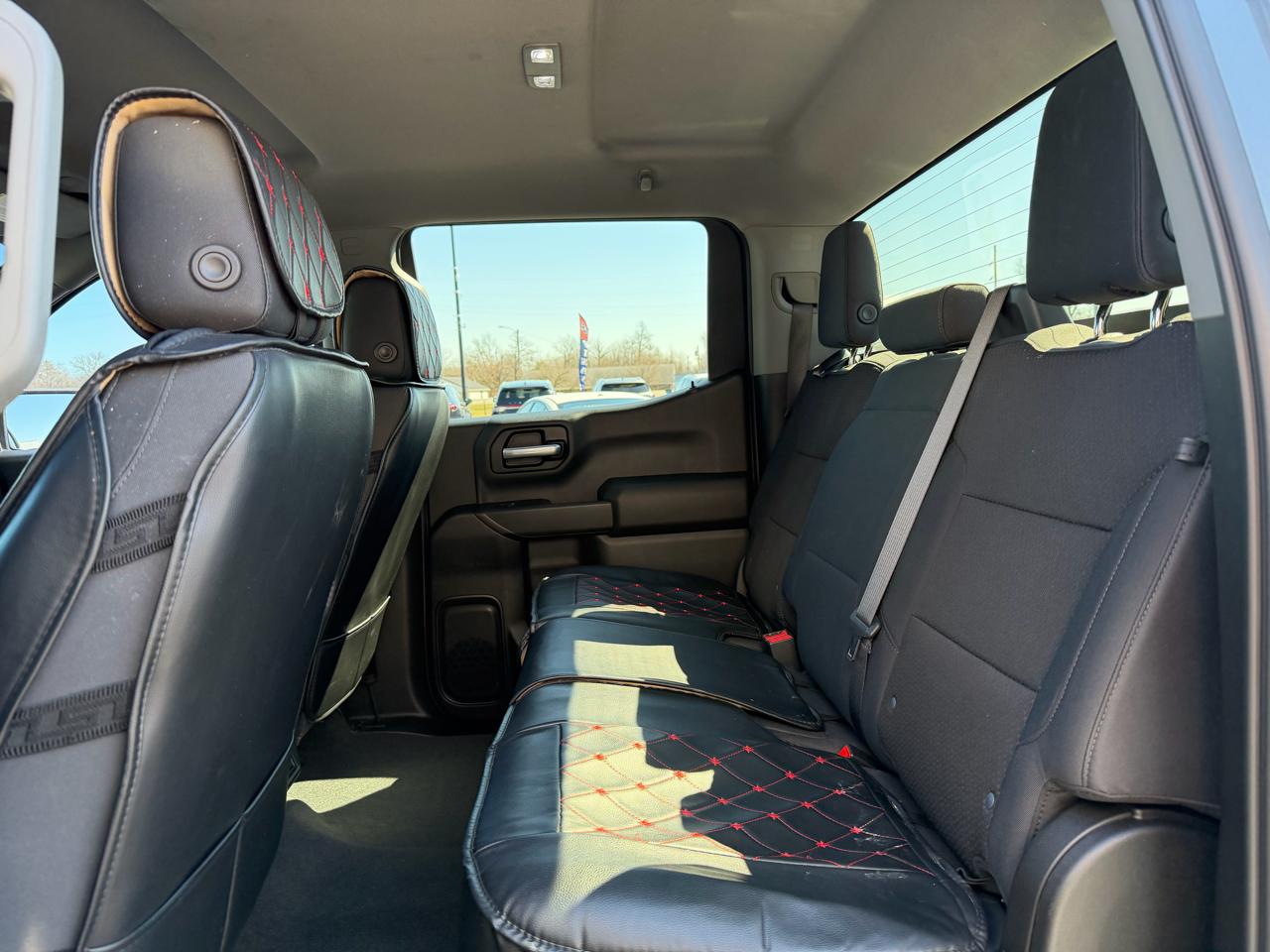 Chevrolet Silverado 1500 4WD Crew Cab 147" Custom Trail Boss 2020