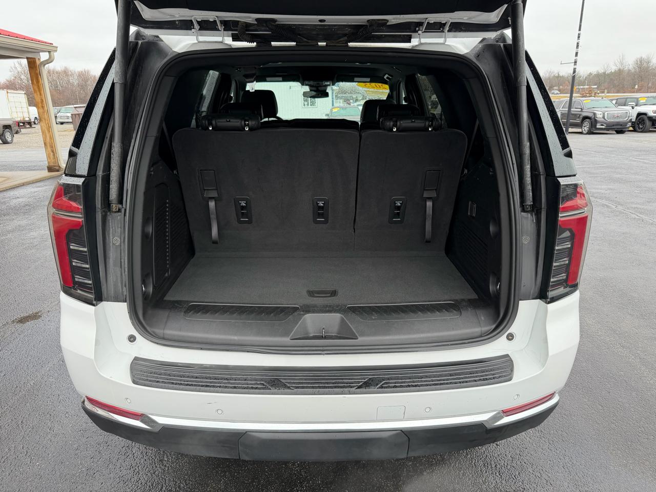 Chevrolet Tahoe 4WD 4dr LT 2025