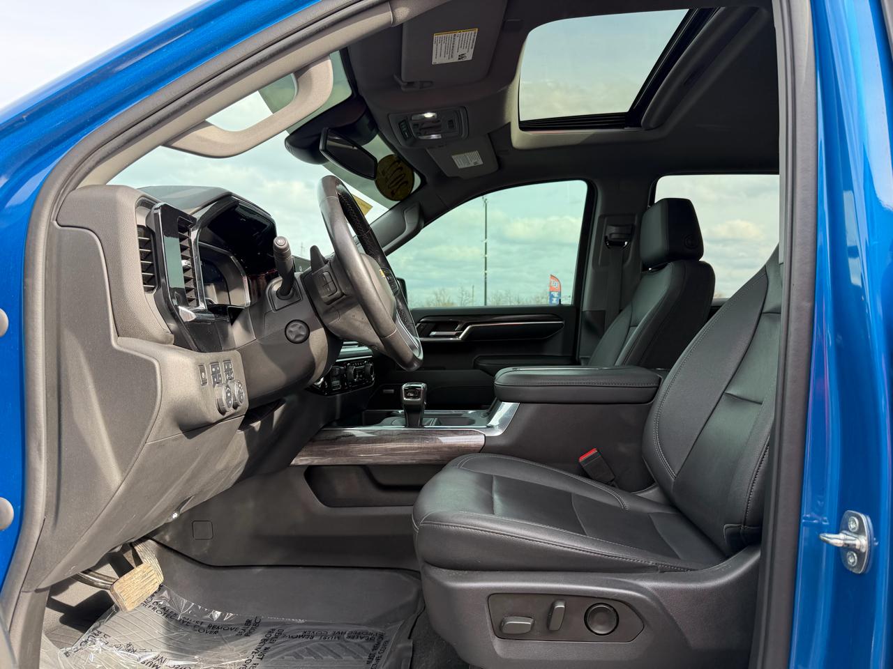 Chevrolet Silverado 1500 4WD Crew Cab 147" LTZ 2022