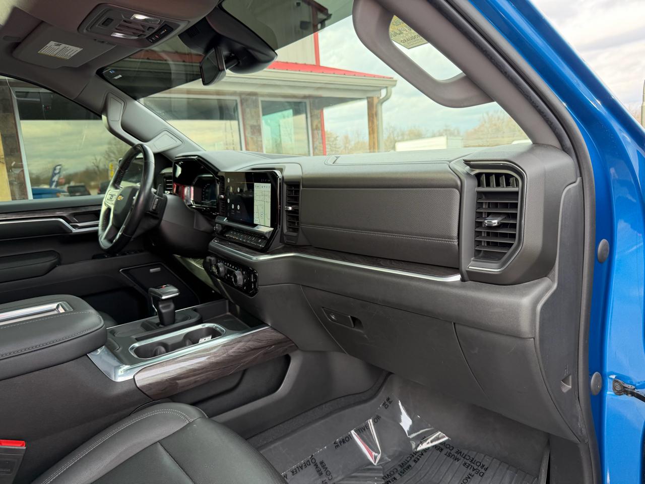 Chevrolet Silverado 1500 4WD Crew Cab 147" LTZ 2022