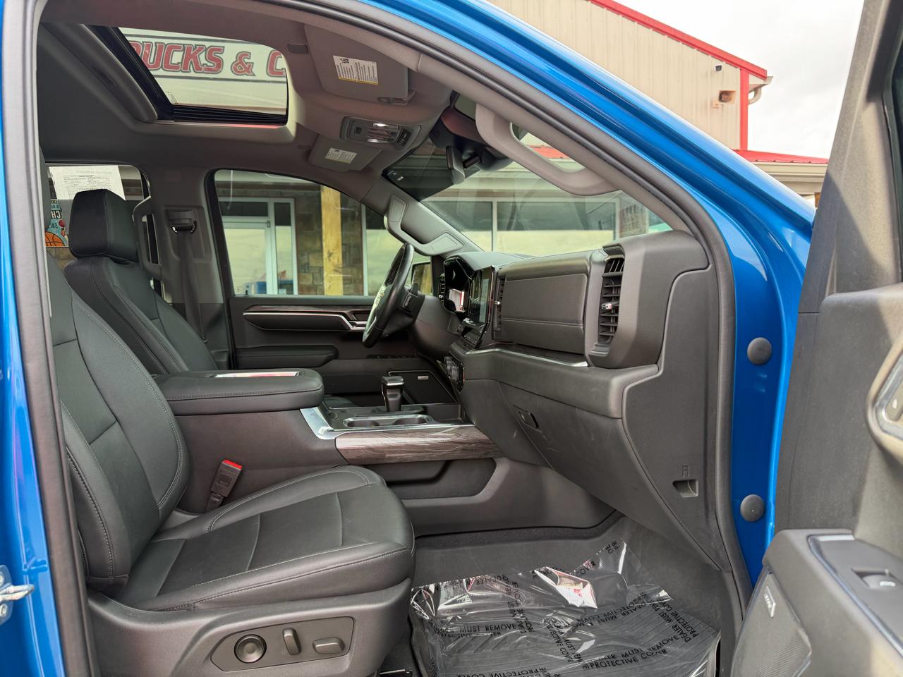 Chevrolet Silverado 1500 4WD Crew Cab 147" LTZ 2022