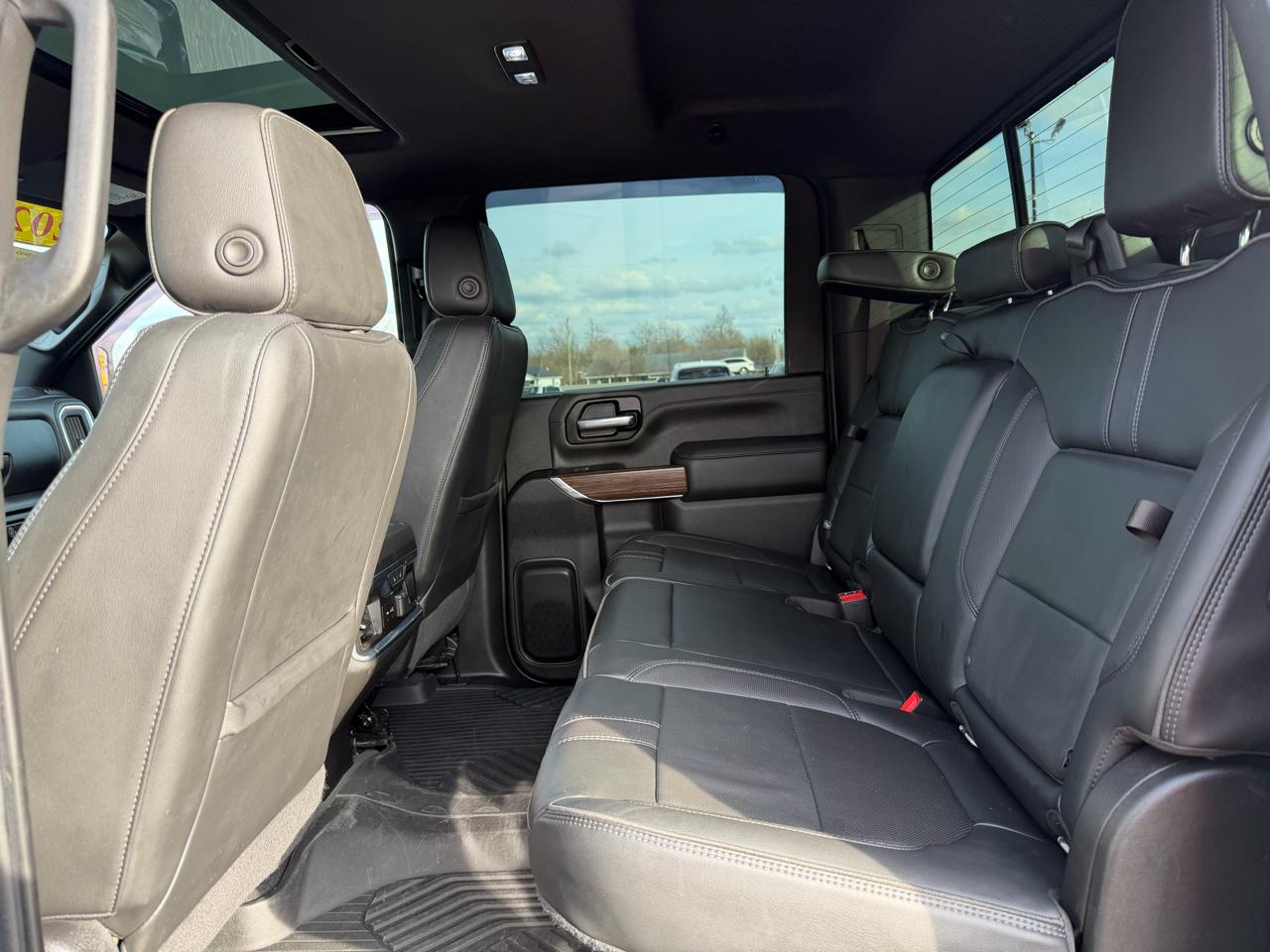 Chevrolet Silverado 3500HD 4WD Crew Cab 159" High Country 2023