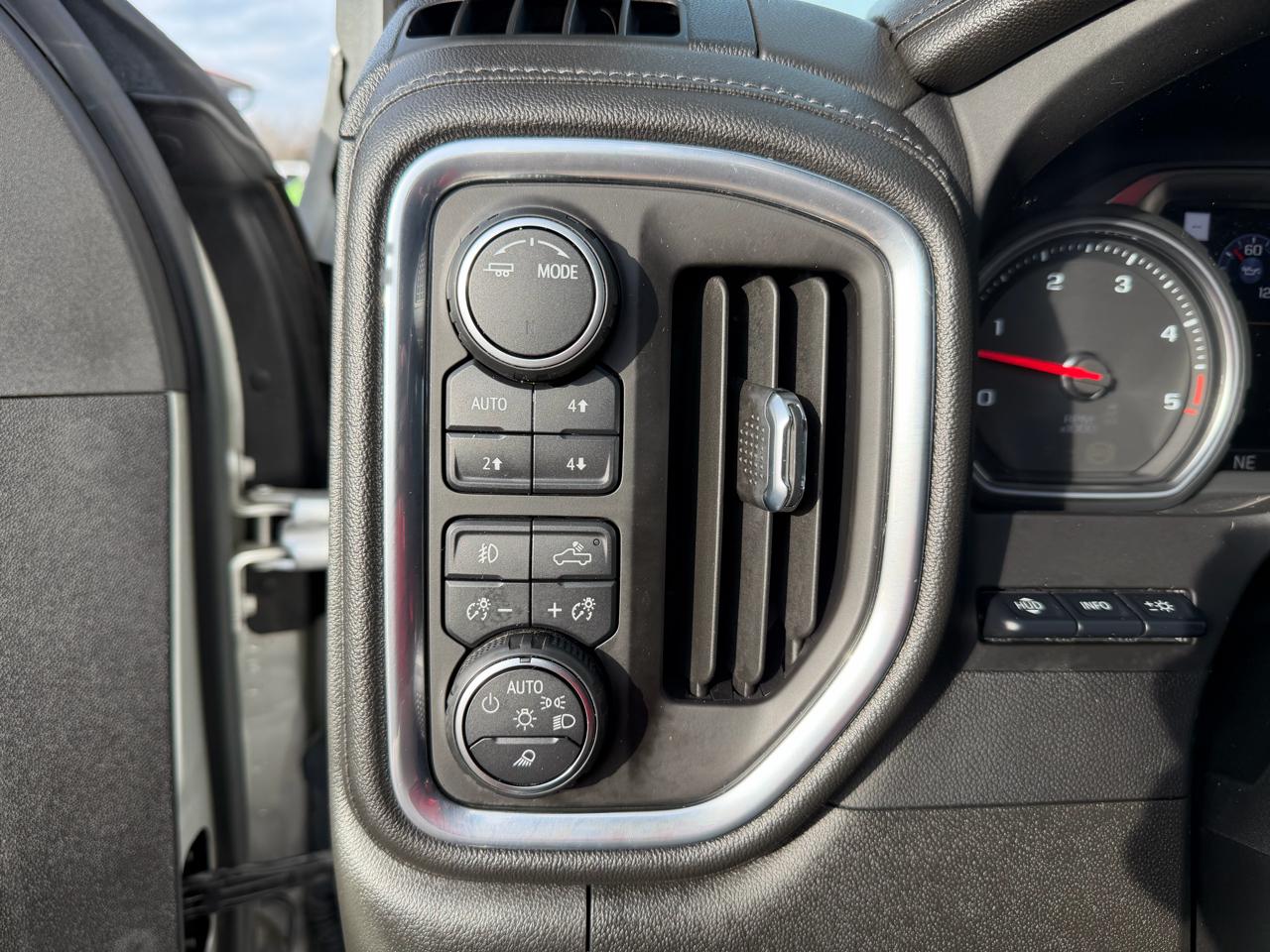 Chevrolet Silverado 3500HD 4WD Crew Cab 159" High Country 2023