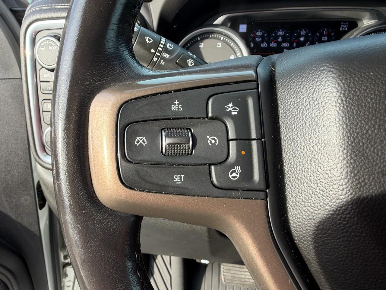 Chevrolet Silverado 3500HD 4WD Crew Cab 159" High Country 2023