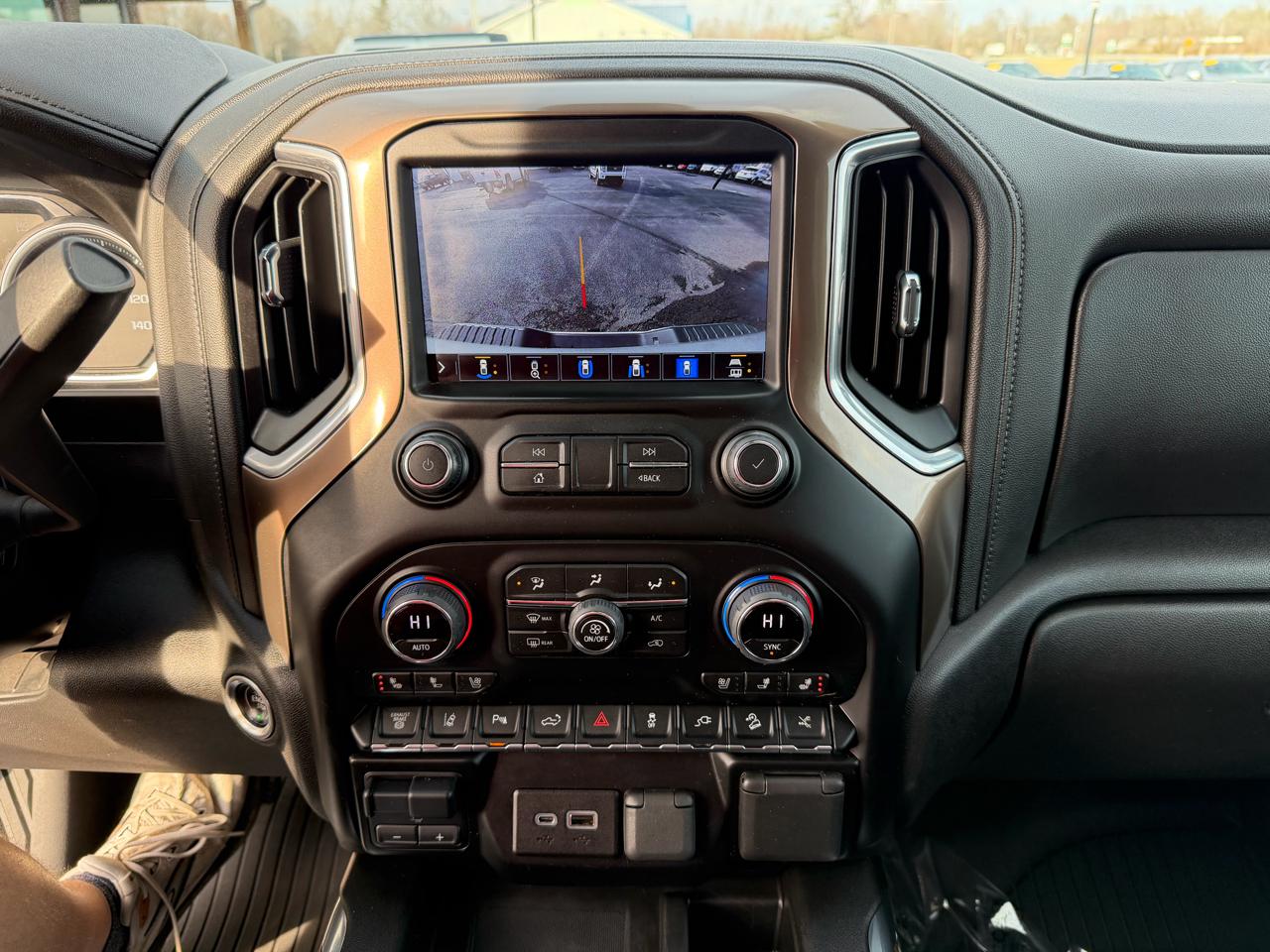 Chevrolet Silverado 3500HD 4WD Crew Cab 159" High Country 2023