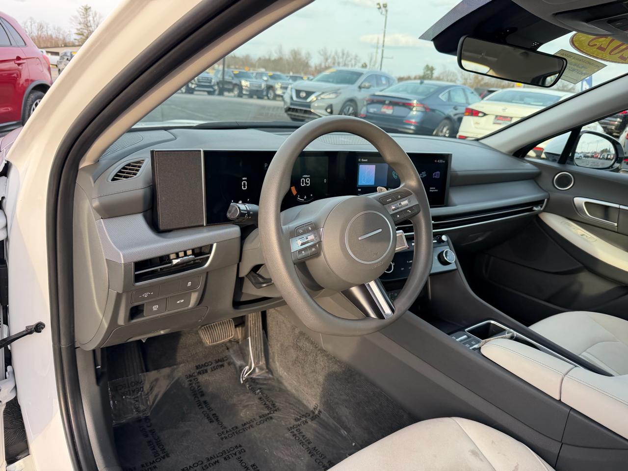 Hyundai Sonata SEL FWD 2025