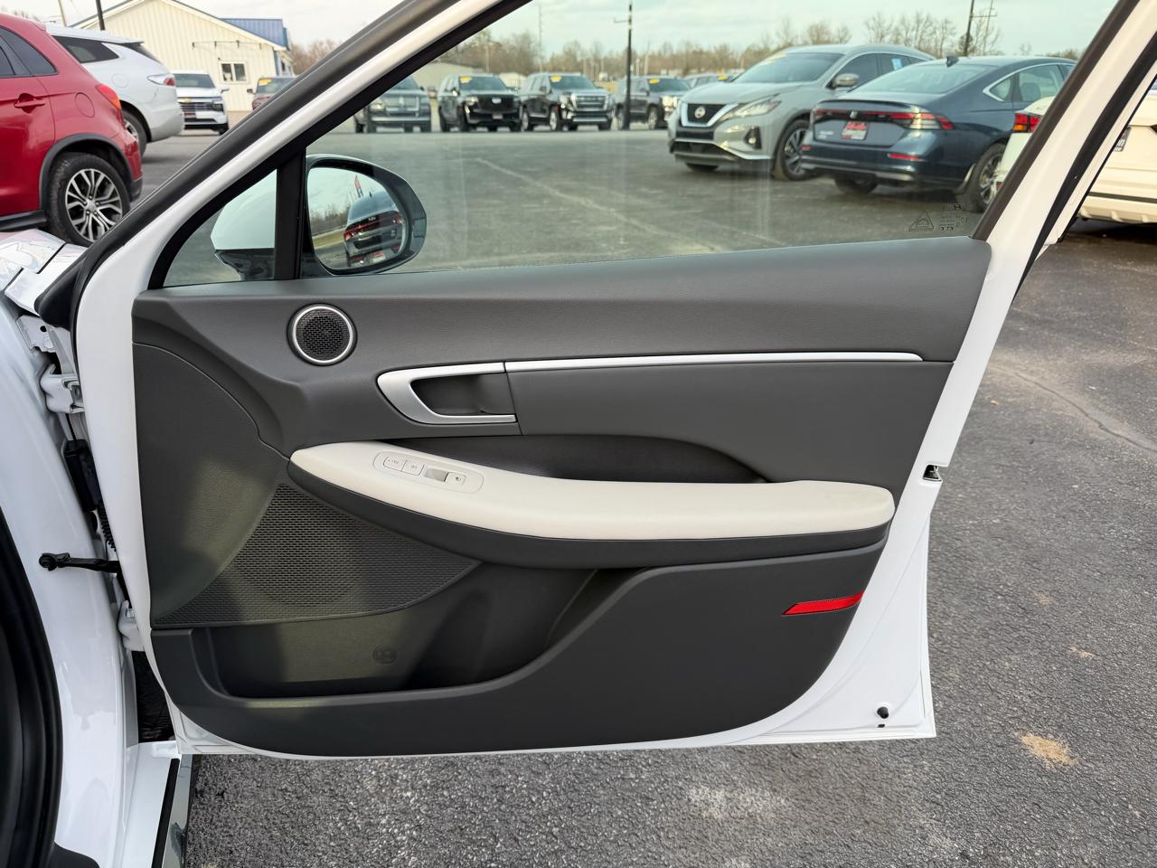 Hyundai Sonata SEL FWD 2025