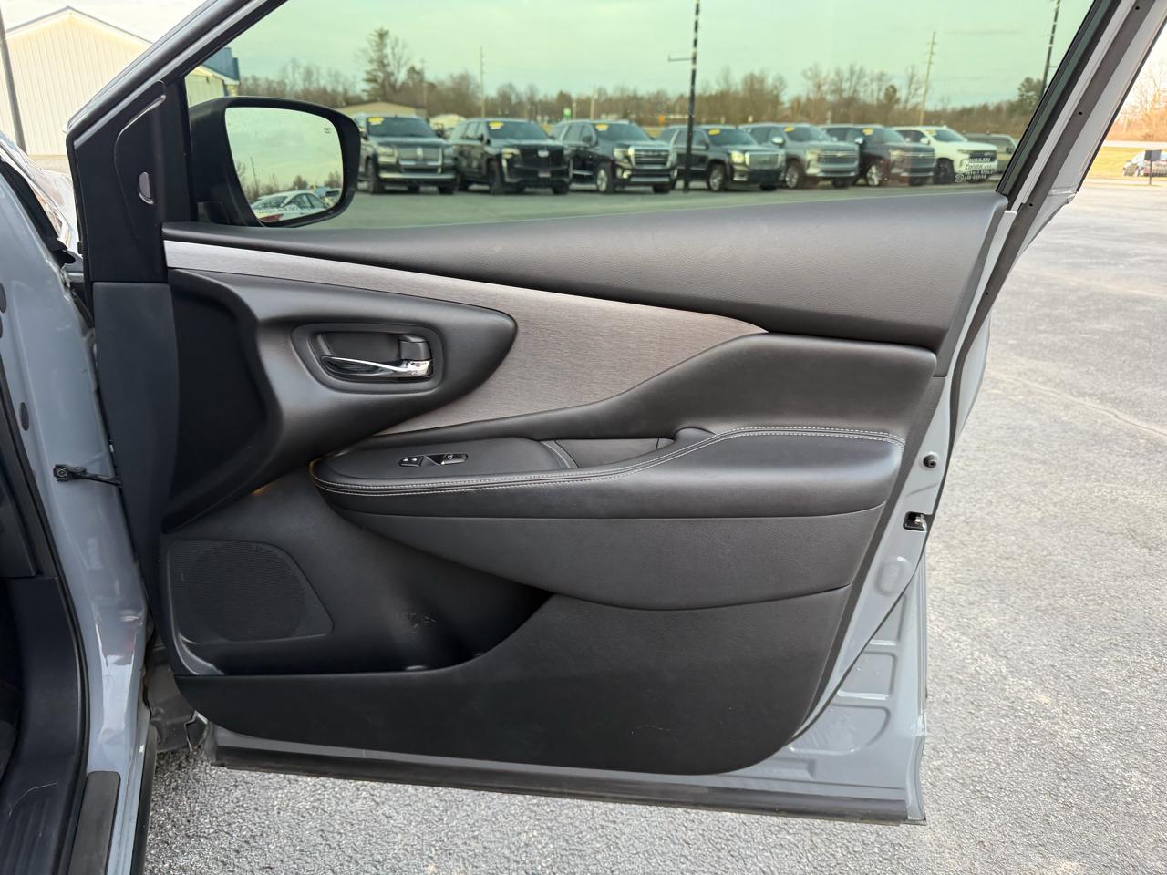 Nissan Murano FWD SL 2023