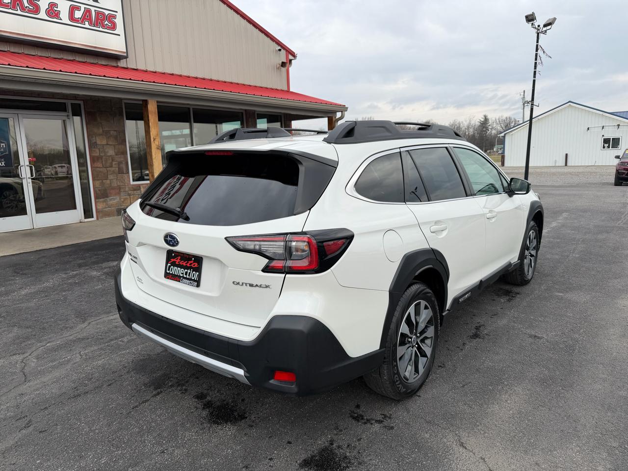 Subaru Outback Limited CVT 2023