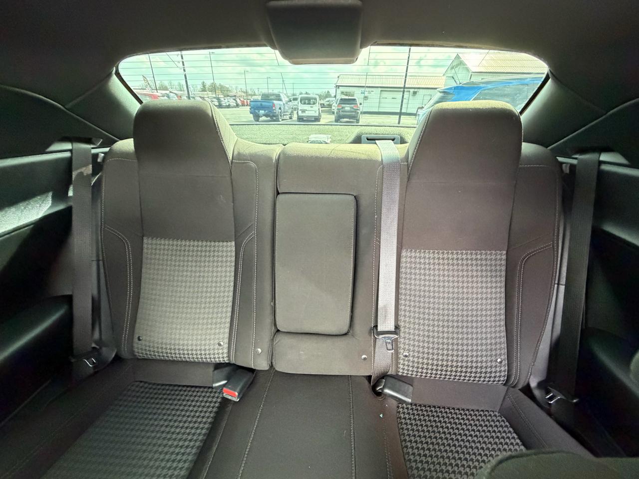 Dodge Challenger SXT RWD 2020