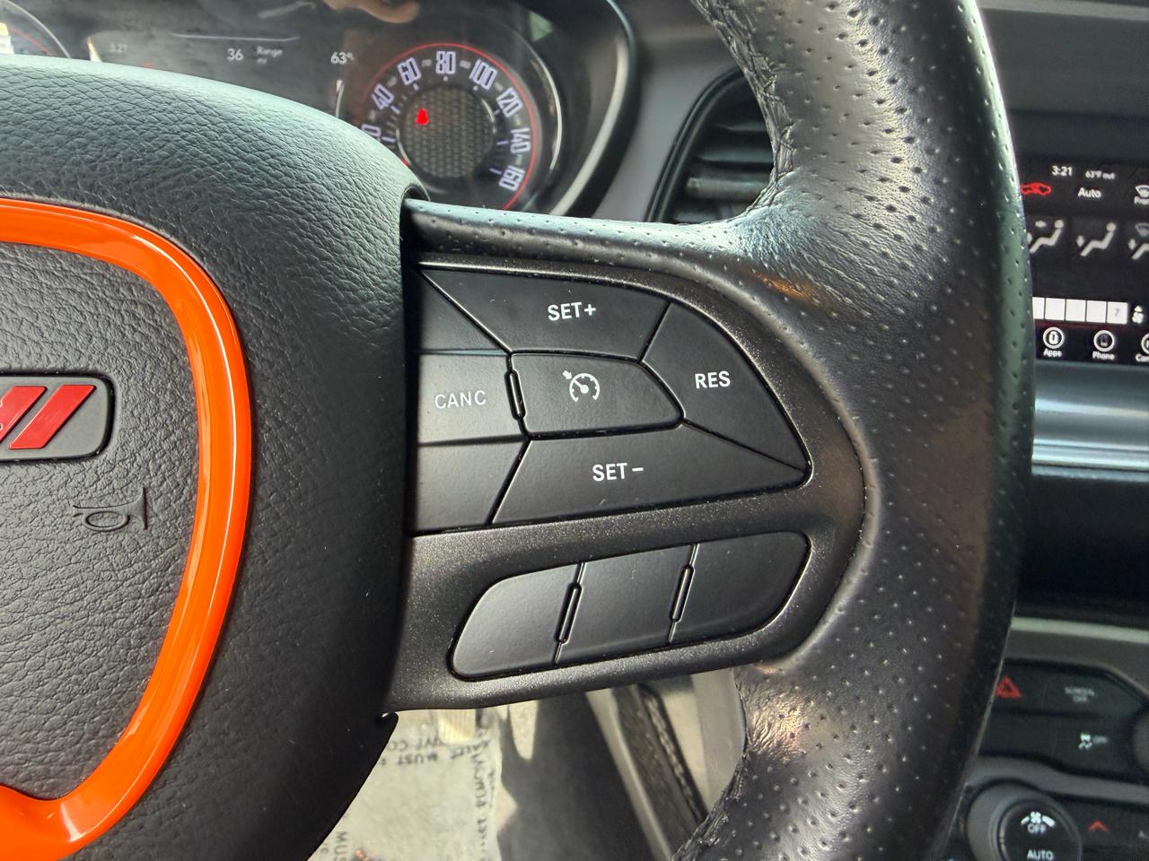 Dodge Challenger SXT RWD 2020