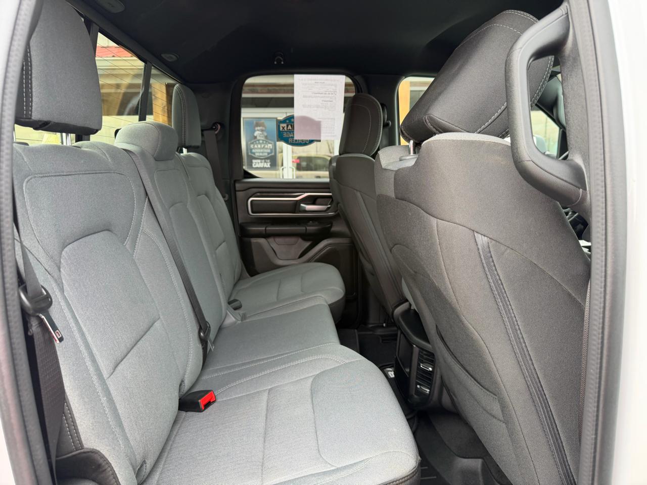 RAM 1500 Big Horn 4x4 Quad Cab 6'4" Box 2023