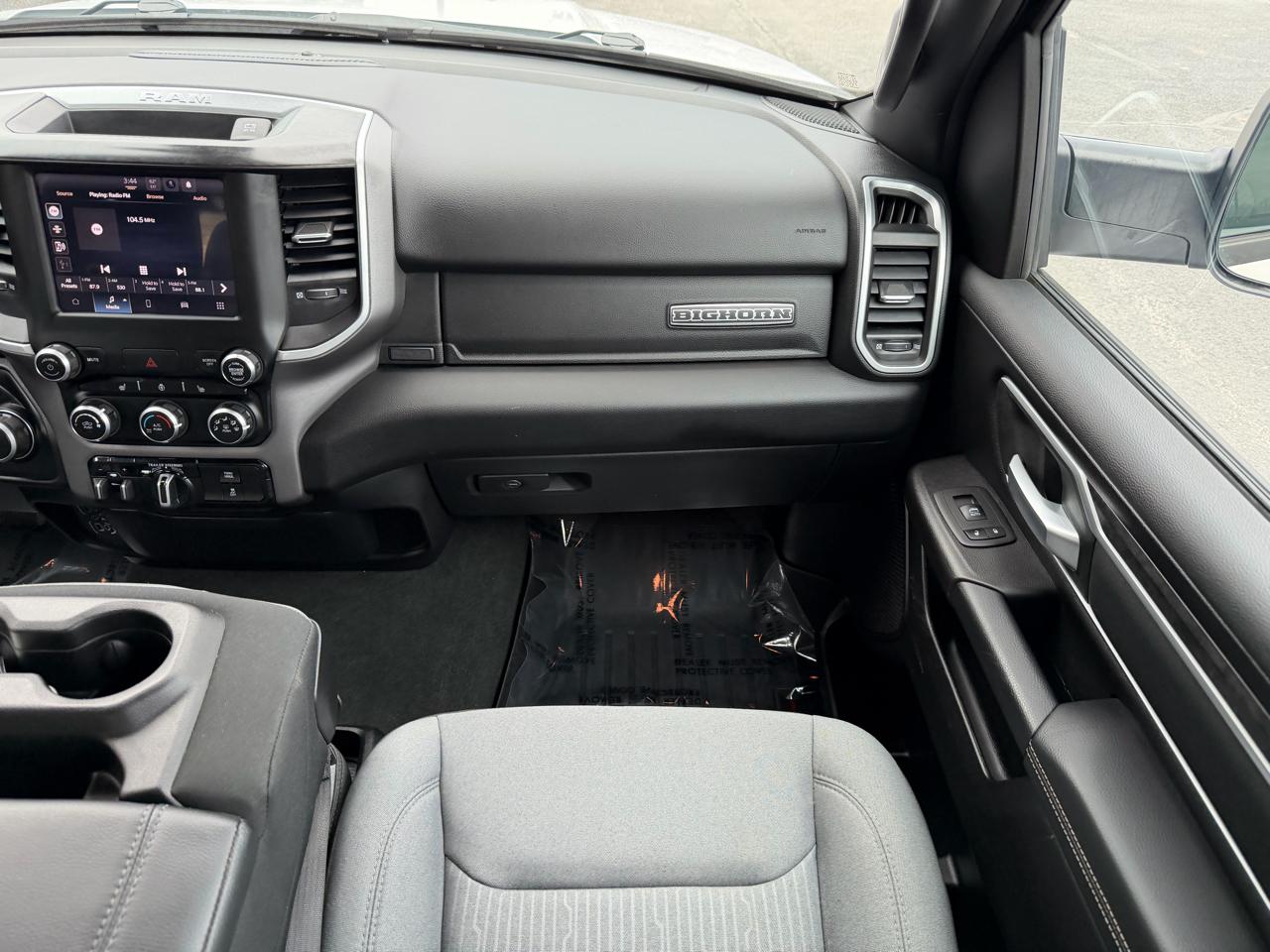 RAM 1500 Big Horn 4x4 Quad Cab 6'4" Box 2023