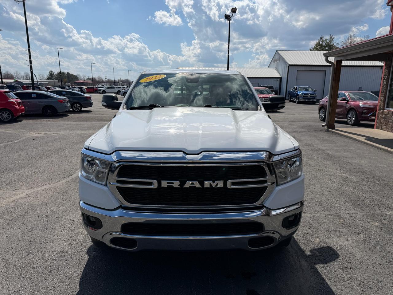 RAM 1500 Big Horn 4x4 Crew Cab 5'7" Box 2022