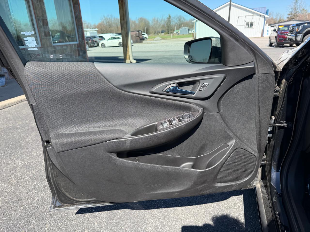 Chevrolet Malibu 4dr Sdn LS w/1LS 2021