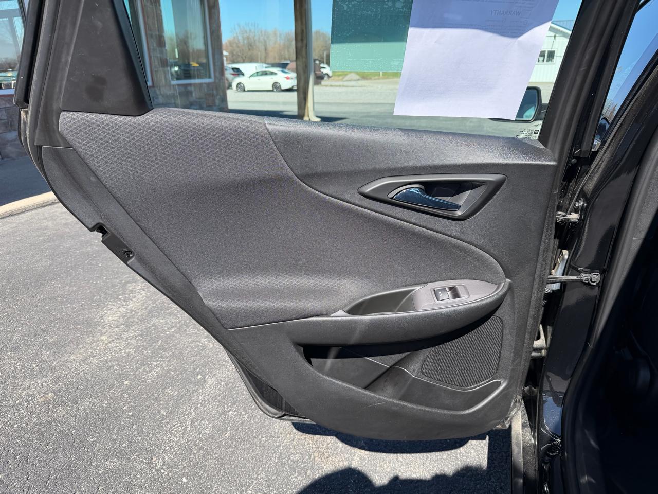 Chevrolet Malibu 4dr Sdn LS w/1LS 2021