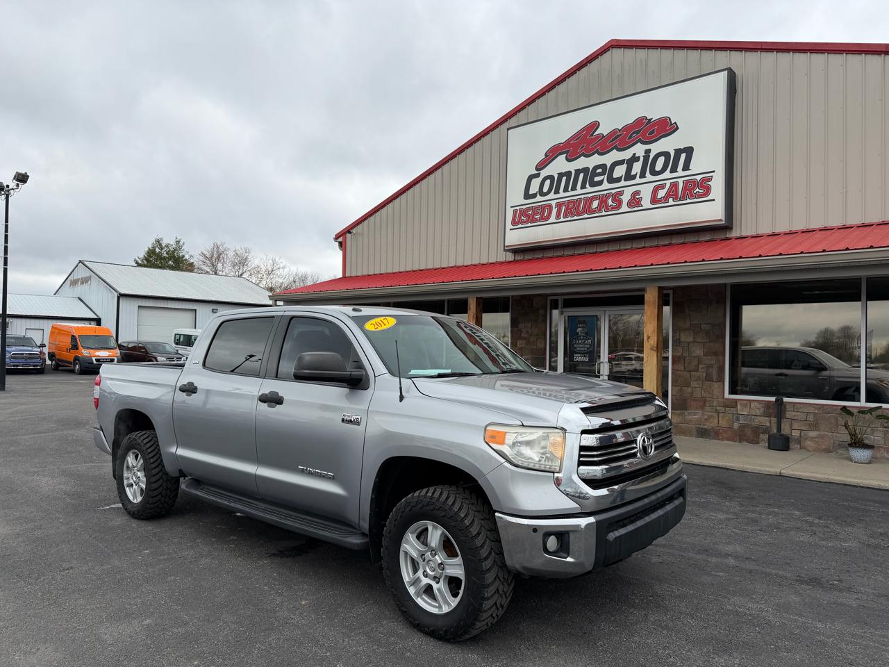 Toyota Tundra 4WD SR5 CrewMax 5.5' Bed (Natl) 2017