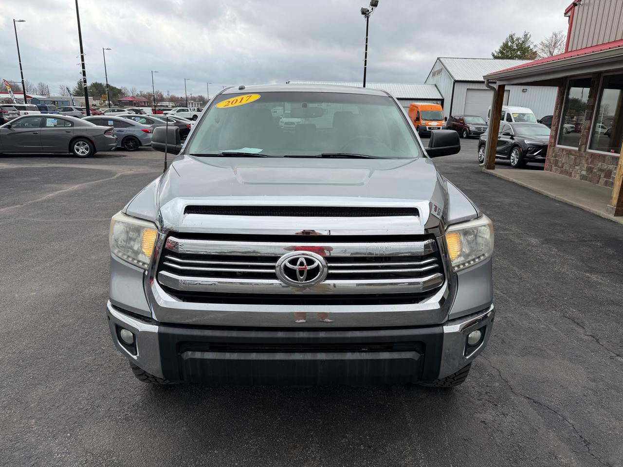 Toyota Tundra 4WD SR5 CrewMax 5.5' Bed (Natl) 2017