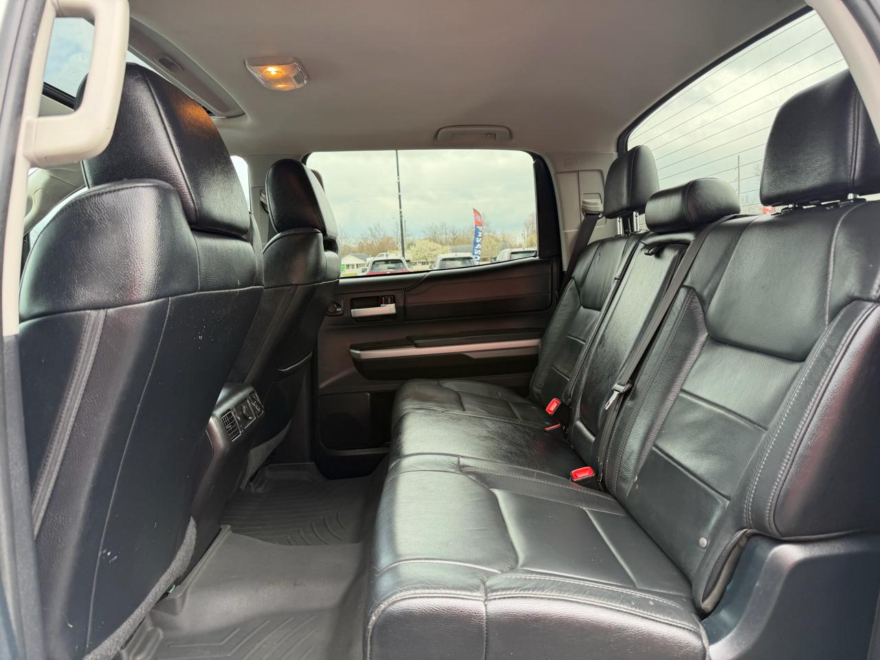 Toyota Tundra 4WD Truck CrewMax 5.7L FFV V8 6-Spd AT LTD (Natl) 2016