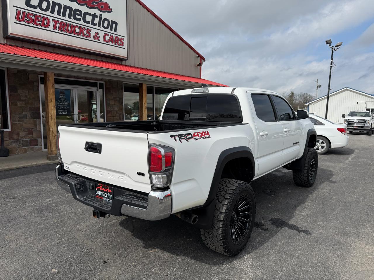 Toyota Tacoma 4WD TRD Off Road Double Cab 5' Bed V6 MT (Natl) 2022