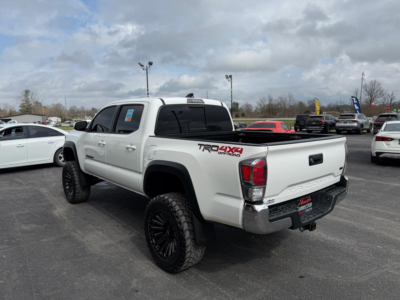 Toyota Tacoma 4WD TRD Off Road Double Cab 5' Bed V6 MT (Natl) 2022
