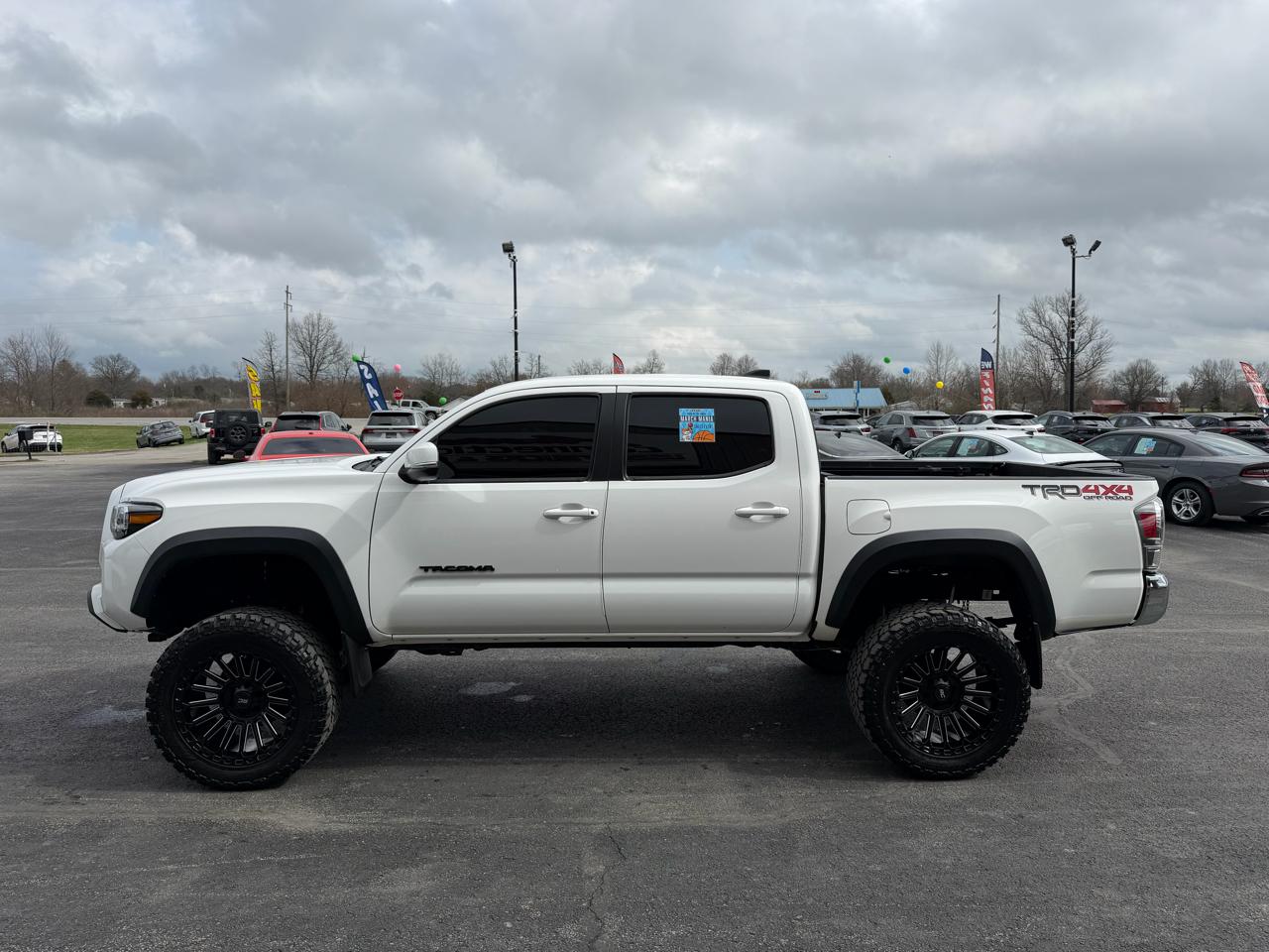 Toyota Tacoma 4WD TRD Off Road Double Cab 5' Bed V6 MT (Natl) 2022