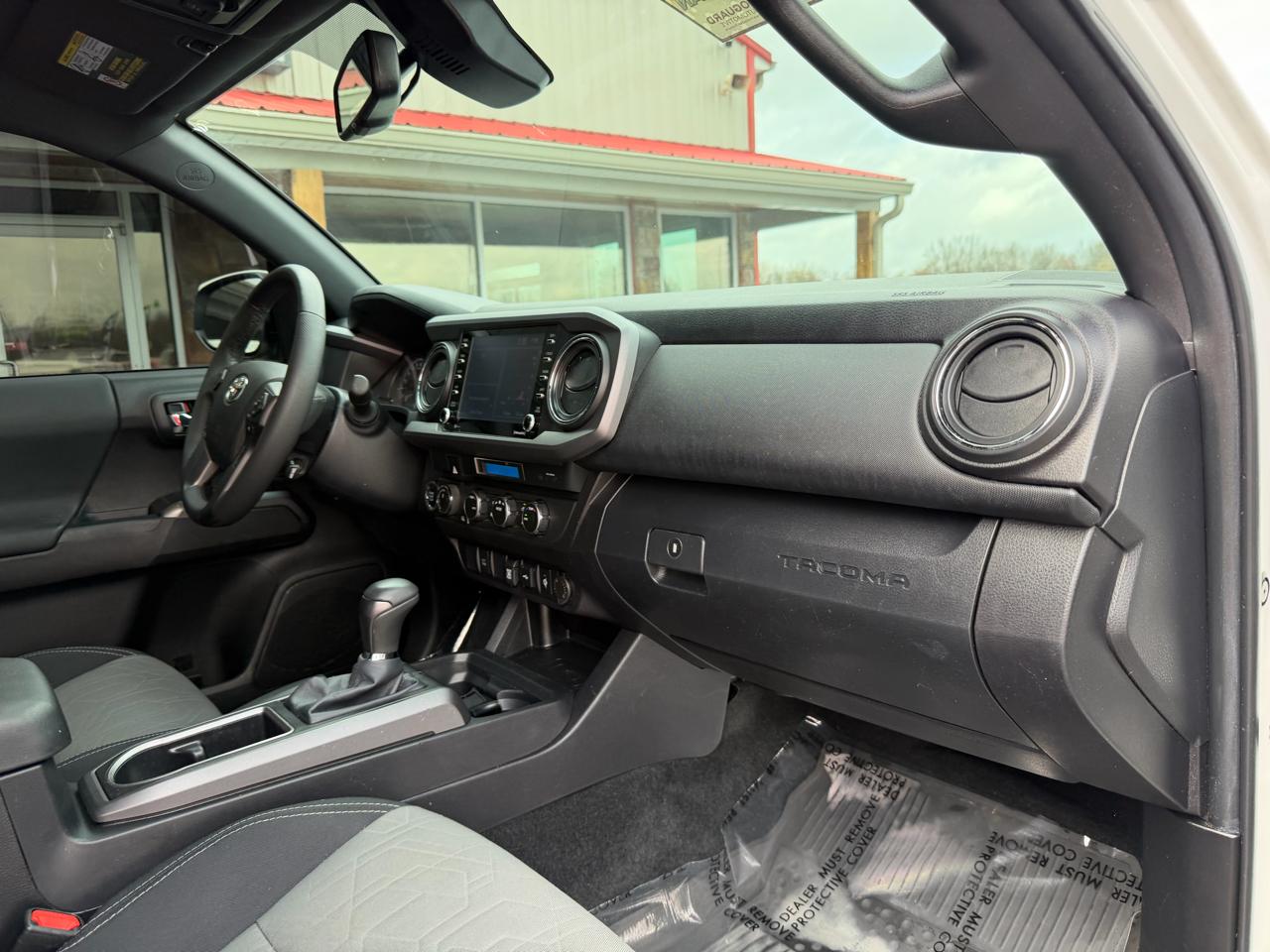 Toyota Tacoma 4WD TRD Off Road Double Cab 5' Bed V6 MT (Natl) 2022