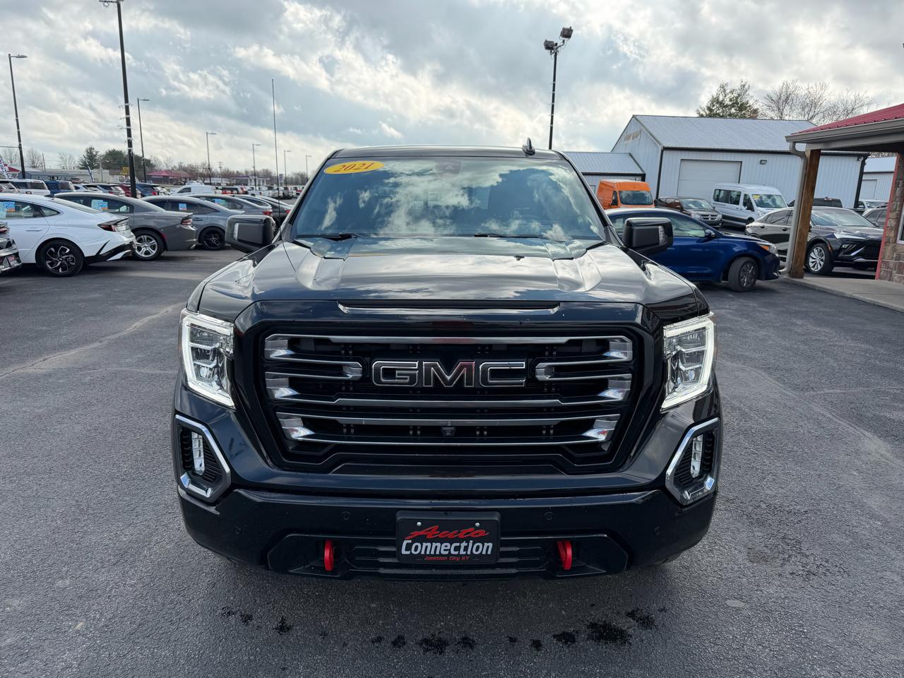 GMC Sierra 1500 4WD Crew Cab 147" AT4 2021