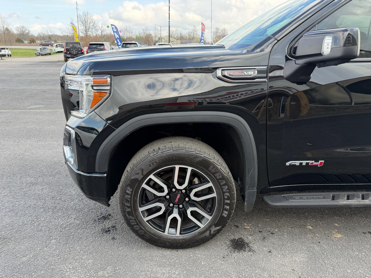 GMC Sierra 1500 4WD Crew Cab 147" AT4 2021