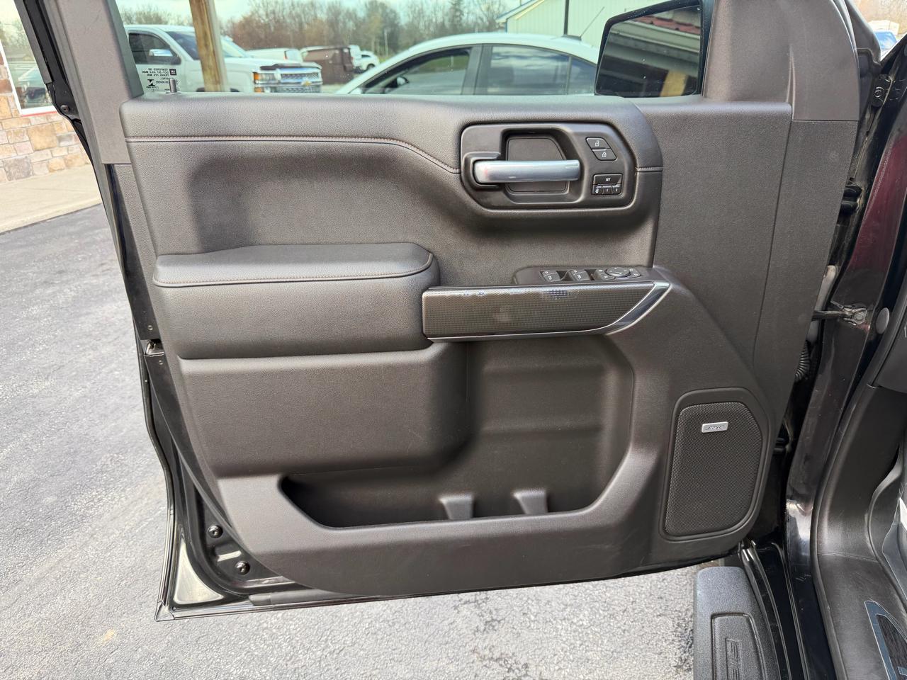 GMC Sierra 1500 4WD Crew Cab 147" AT4 2021