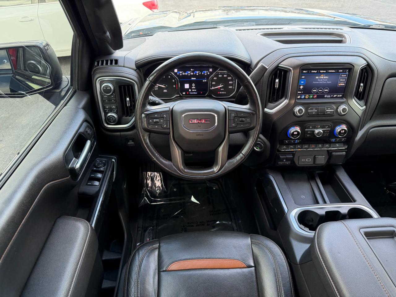GMC Sierra 1500 4WD Crew Cab 147" AT4 2021
