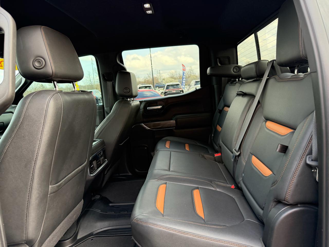 GMC Sierra 1500 4WD Crew Cab 147" AT4 2021