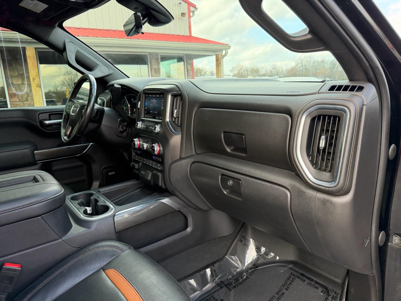 GMC Sierra 1500 4WD Crew Cab 147" AT4 2021