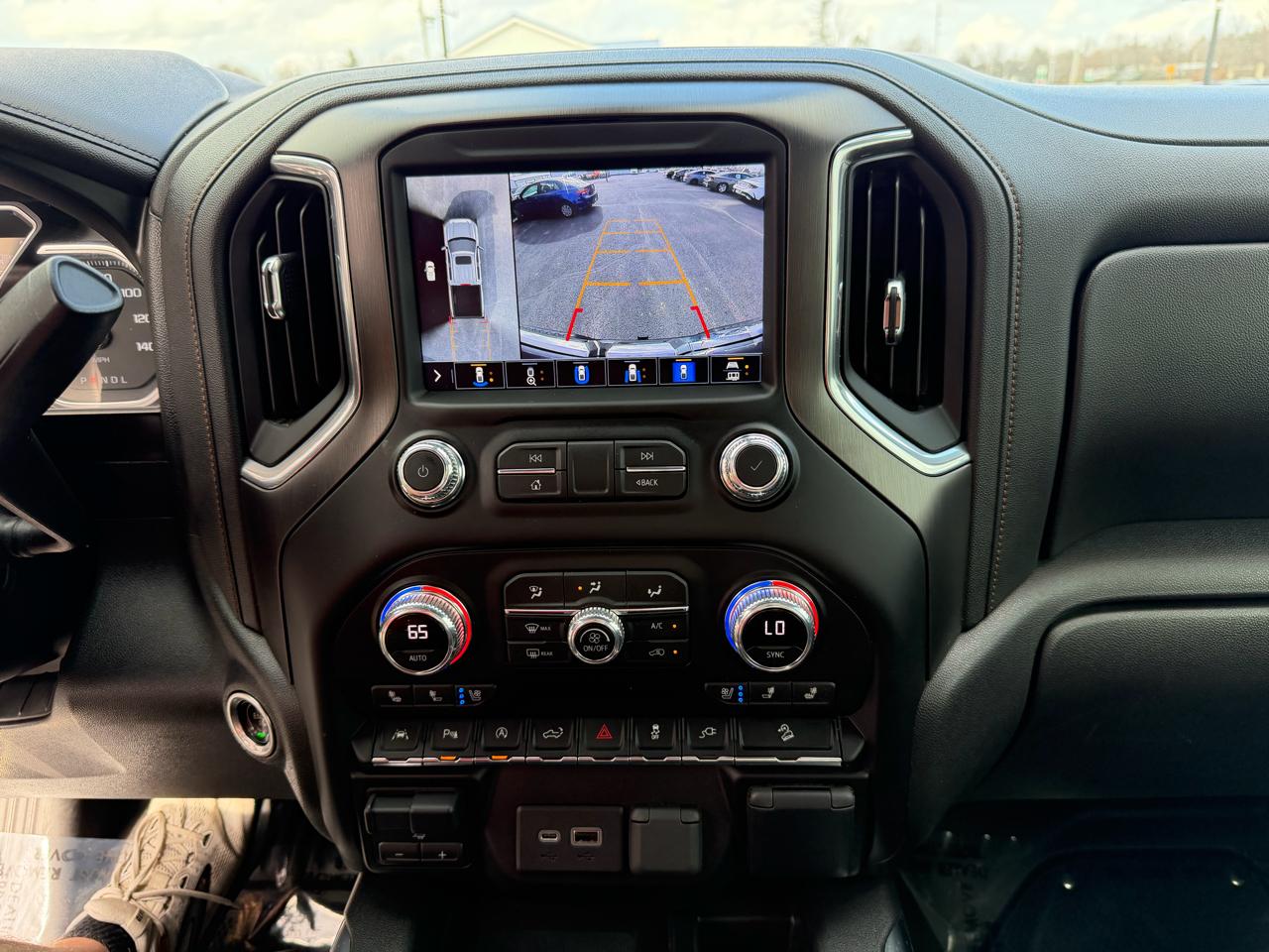 GMC Sierra 1500 4WD Crew Cab 147" AT4 2021