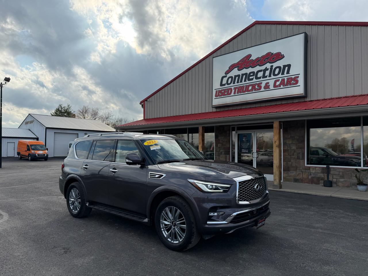 Infiniti QX80 LUXE AWD 2024