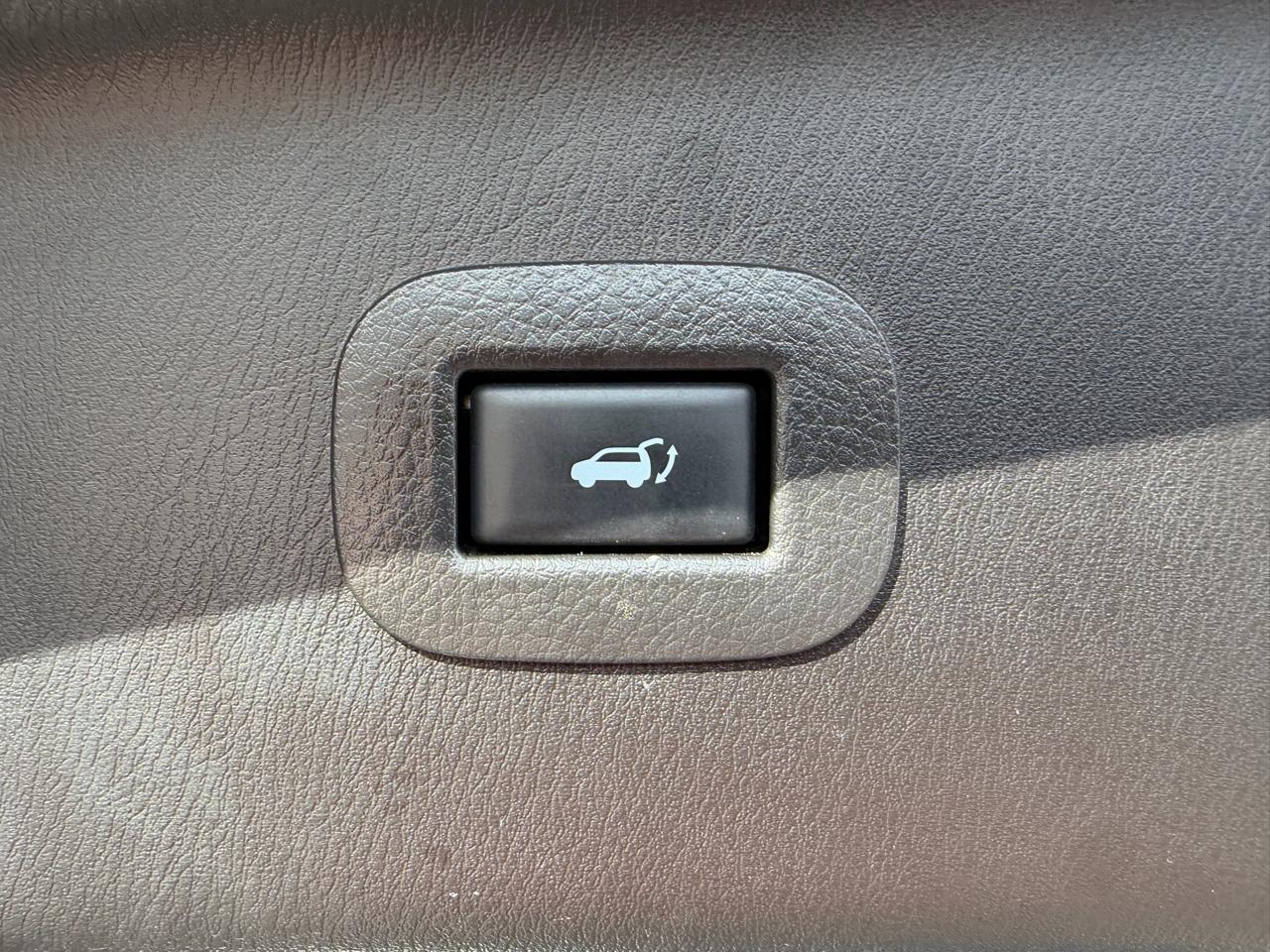 Infiniti QX80 LUXE AWD 2024