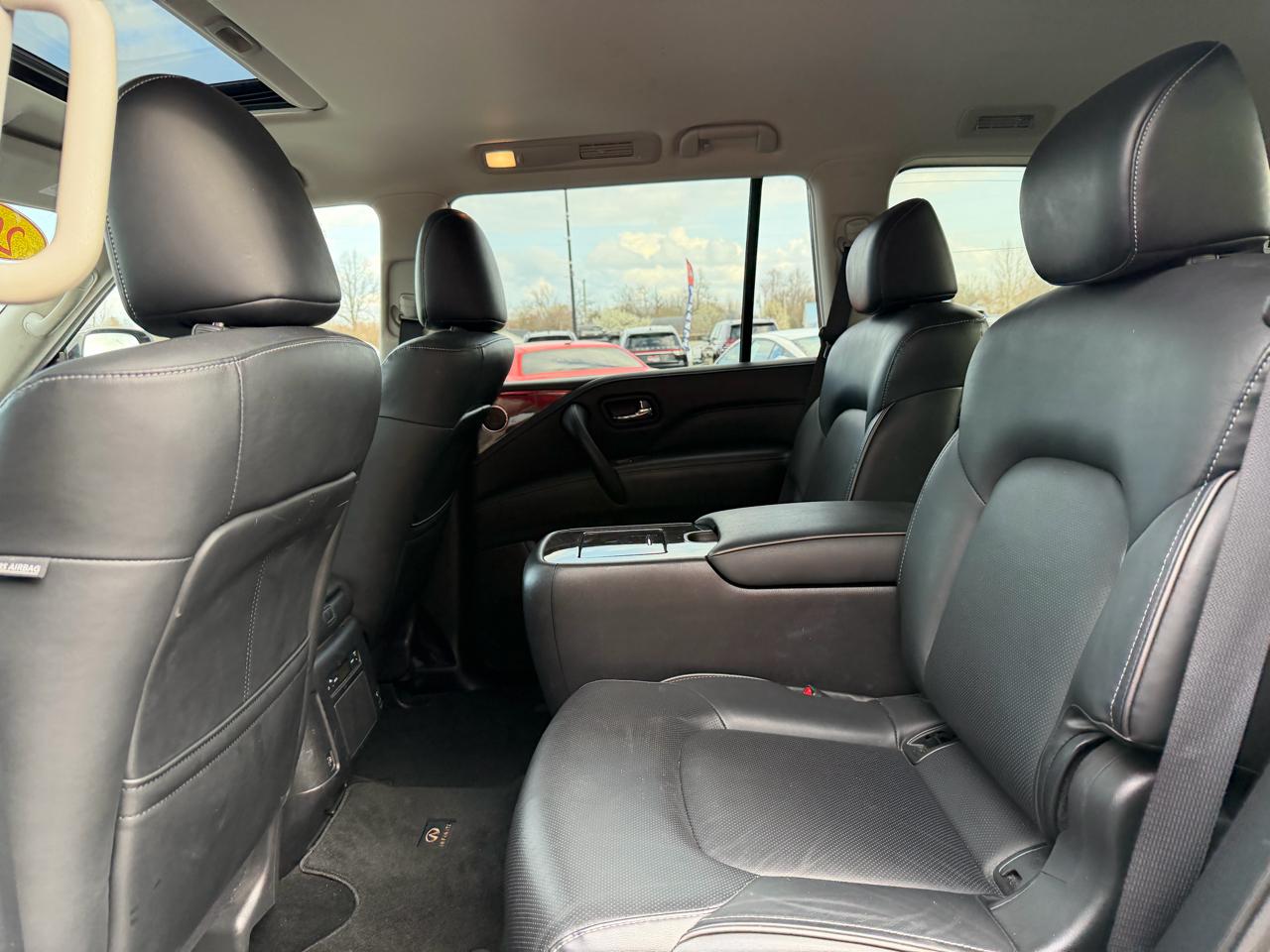 Infiniti QX80 LUXE AWD 2024