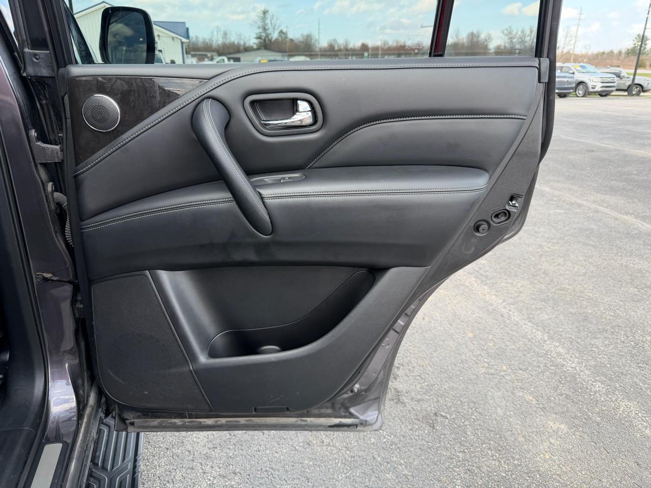 Infiniti QX80 LUXE AWD 2024