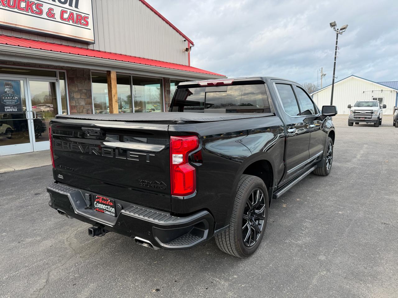 Chevrolet Silverado 1500 4WD Crew Cab 147" High Country 2022