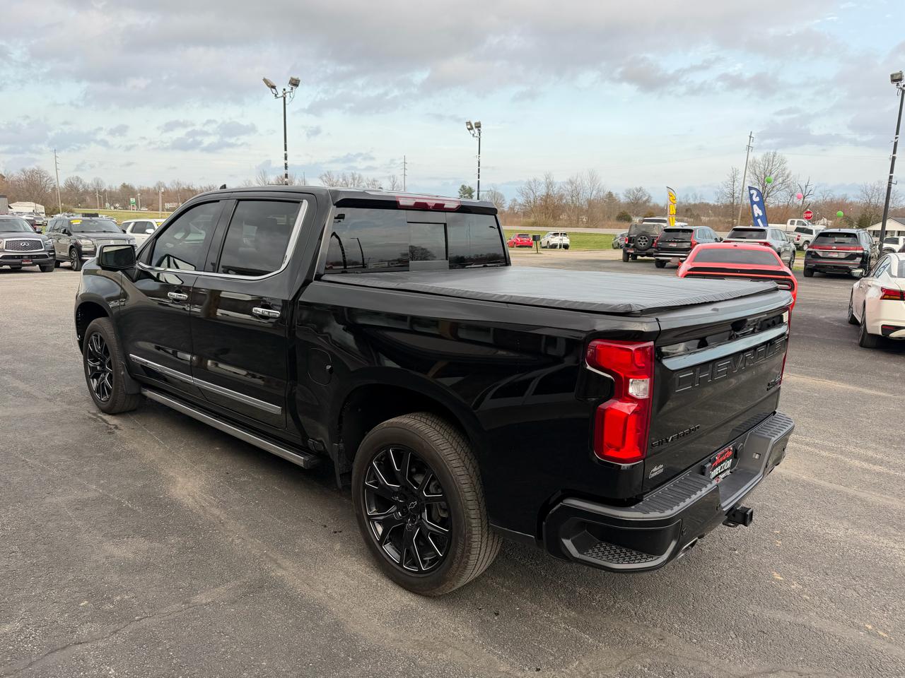 Chevrolet Silverado 1500 4WD Crew Cab 147" High Country 2022