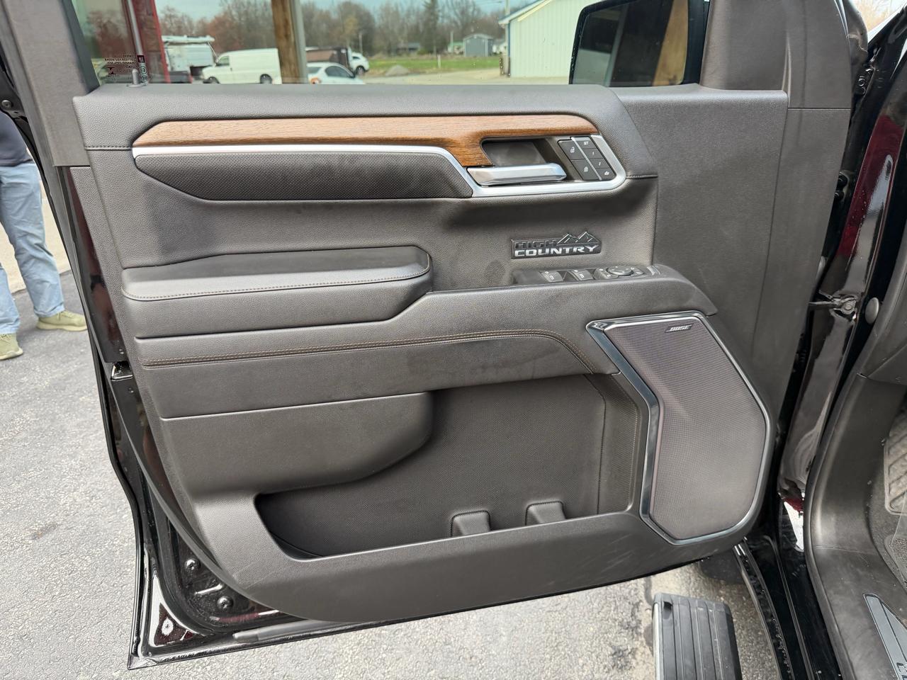 Chevrolet Silverado 1500 4WD Crew Cab 147" High Country 2022