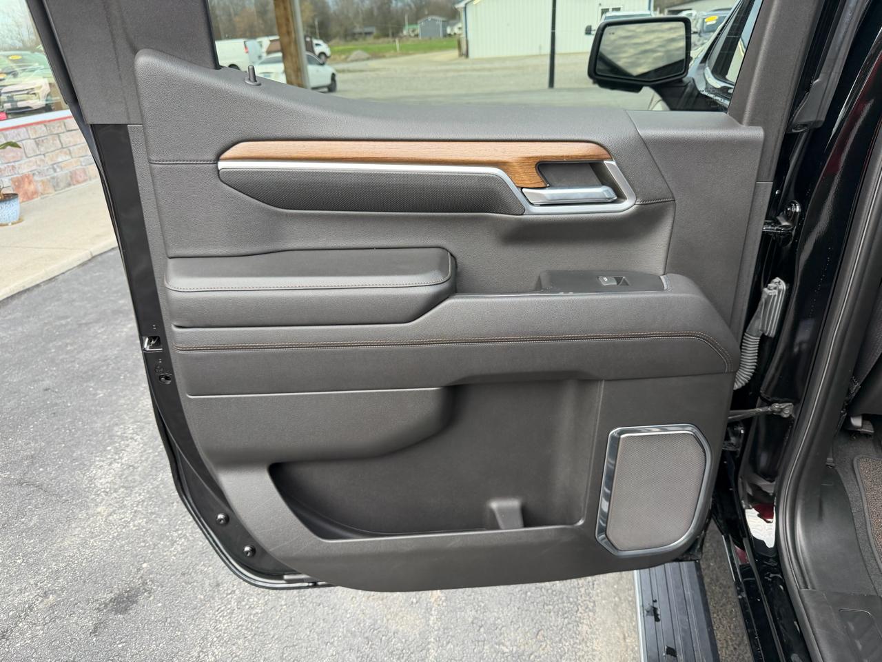 Chevrolet Silverado 1500 4WD Crew Cab 147" High Country 2022