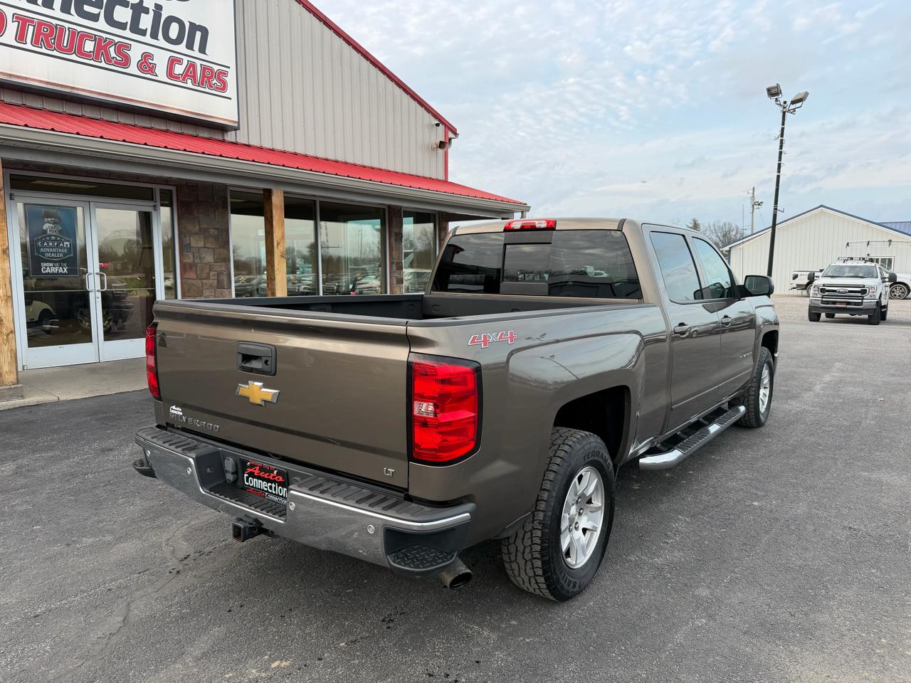 Chevrolet Silverado 1500 4WD Crew Cab 153.0" LT w/1LT 2015