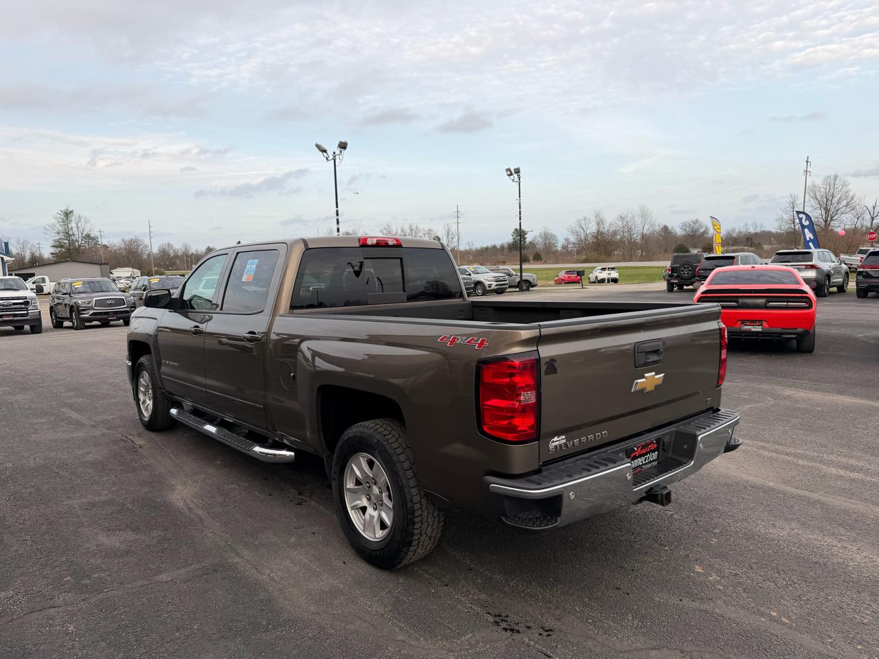 Chevrolet Silverado 1500 4WD Crew Cab 153.0" LT w/1LT 2015