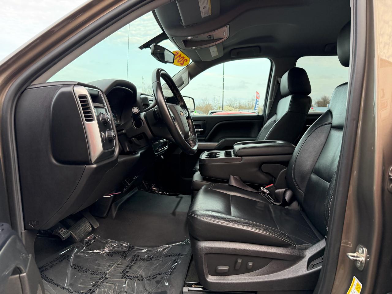 Chevrolet Silverado 1500 4WD Crew Cab 153.0" LT w/1LT 2015