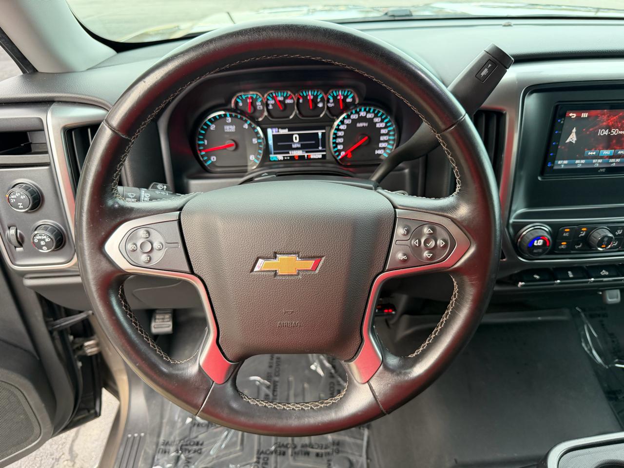 Chevrolet Silverado 1500 4WD Crew Cab 153.0" LT w/1LT 2015