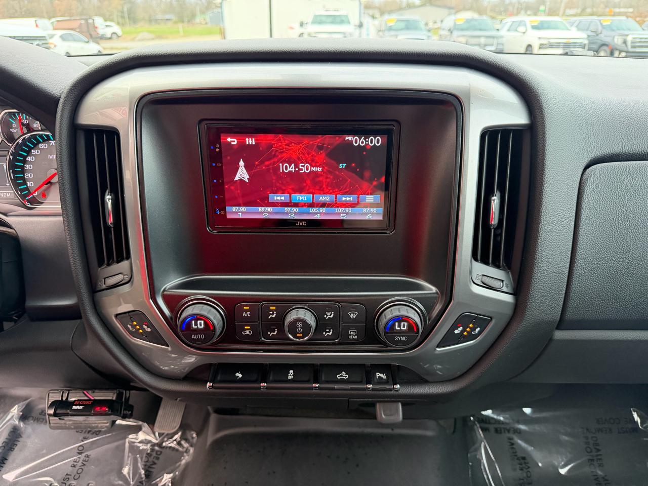 Chevrolet Silverado 1500 4WD Crew Cab 153.0" LT w/1LT 2015